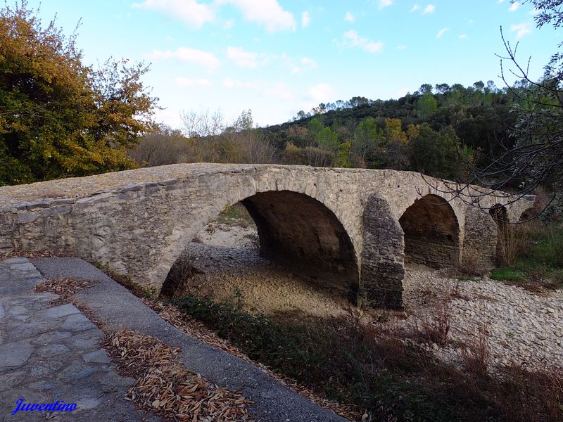 Pont de Cammaous à Vacquières