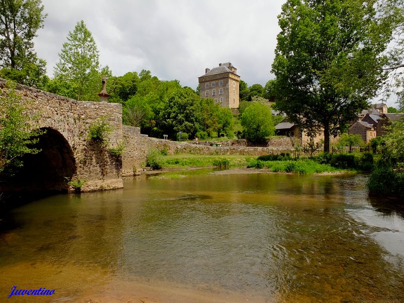 Pont de Montrozier sur l'Aveyron