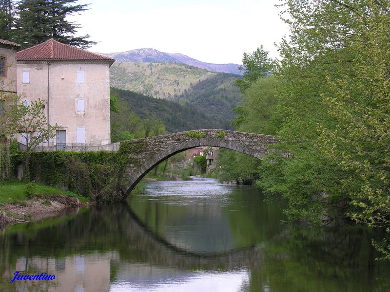 Pont sur le Luech à Pont de Rastel