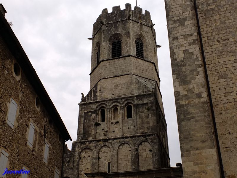 Viviers (Ardèche)