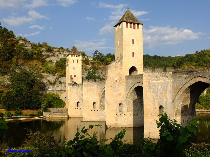 Pont Valentré à Cahors (Lot)