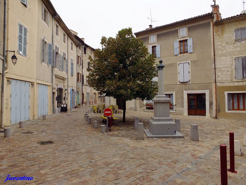 Viviers (Ardèche)