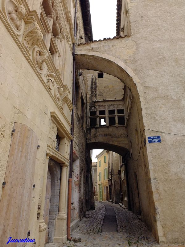 Viviers (Ardèche)